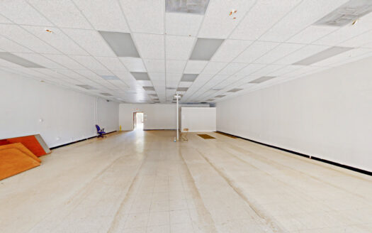 5049 University Parkway (Peters Plaza)